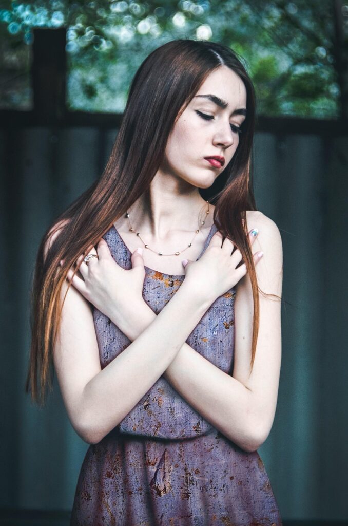 春の新学期に彼女ができたら脱毛はどこに行くべき？